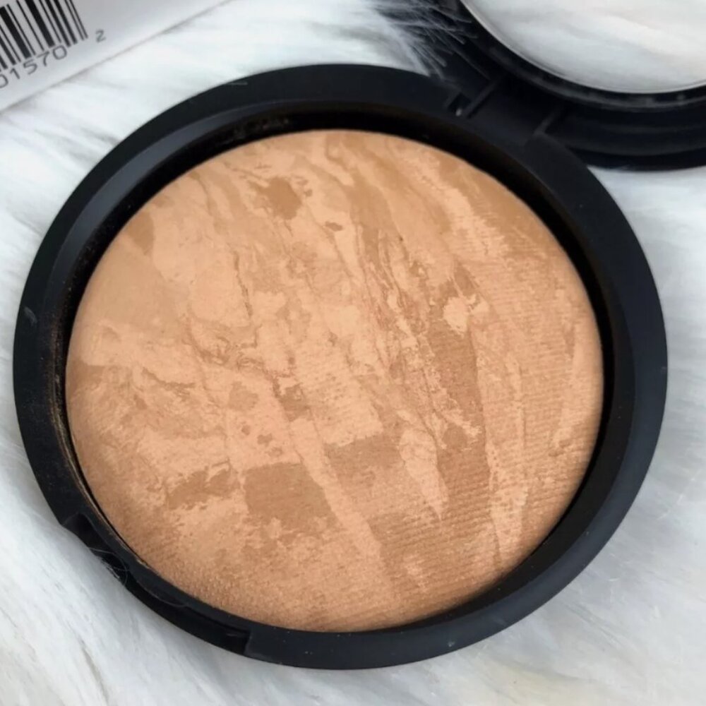 Laura Geller Baked Balance-N-Brighten Color Correcting Foundation Medium 0.32 oz